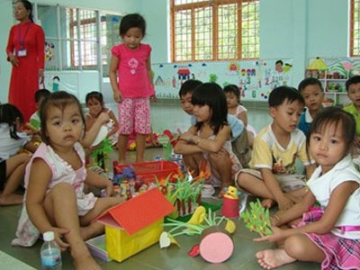 Mầm non, tiểu học... quá tải: Cuộc đua chạy trường lại nóng