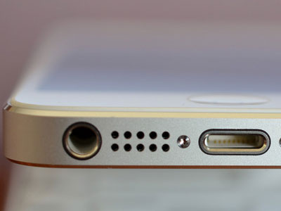 Thế hệ iPhone sau sẽ không có cổng sạc?