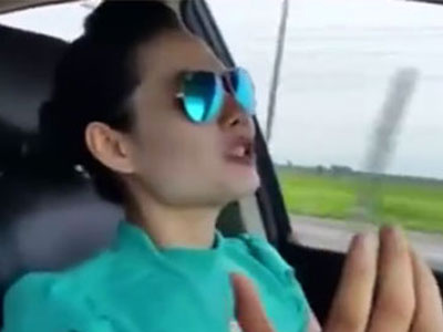 Ca sĩ Sao mai trần tình về clip vừa hát vừa thả tay khi lái ô tô