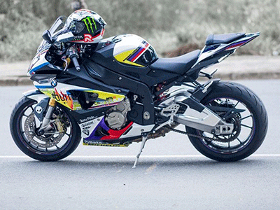 BMW S1000RR 2014 sơn tem với họa tiết đốm lửa