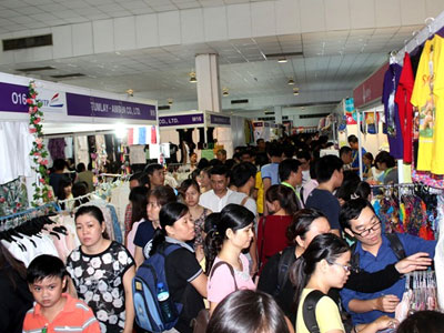 Đi chợ hàng Thái chính hiệu ở Sài Gòn