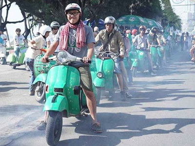 400 xe cổ ba miền diễu hành tại Nha Trang