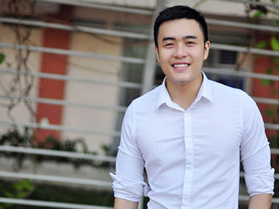 Chàng tiếp viên hàng không điển trai có khiếu kể chuyện hài