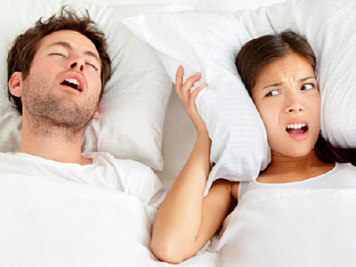 Ngủ ngáy làm mất hứng thú tình dục