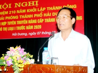 Bí thư thành ủy Hải Dương được yêu cầu viết lại đơn từ chức
