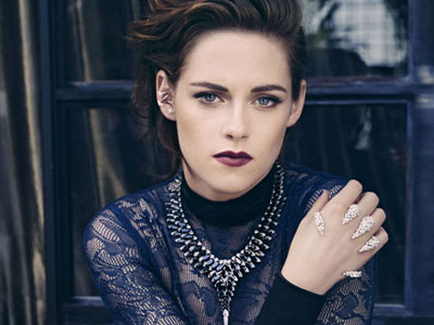 Kristen Stewart mạnh mẽ hơn sau nhiều biến cố
