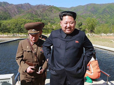 Ông Kim Jong-un bắt lãnh đạo quân đội xem xử tử bộ trưởng quốc phòng?
