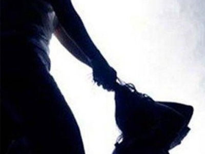 Sát hại bạn cùng tạm giam vì không chịu bỏ trốn