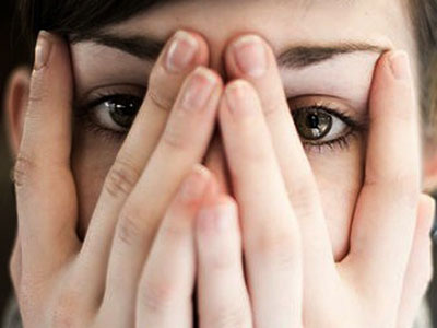 Tối tân hôn hoảng hồn của cô dâu mới ở nhà chồng