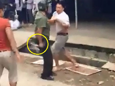 Công an Bắc Cạn xác thực clip “công an cầm dao đánh tài xế”