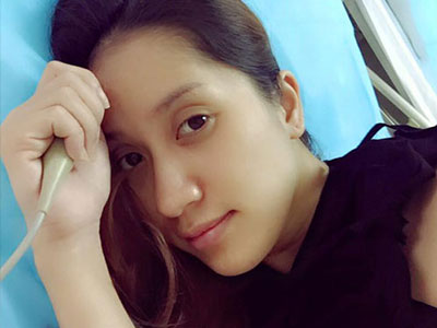 Khánh Thi sinh con trai đầu lòng