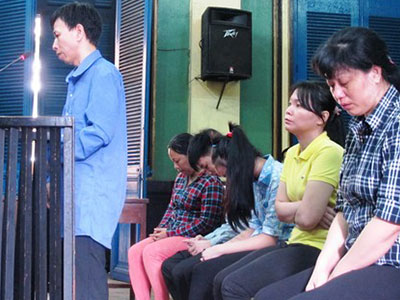 Vợ đi buôn ma túy, điều chồng và con đi bán lẻ