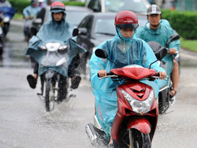 Mưa dông rải rác quay trở lại miền Bắc