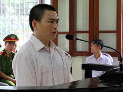 Xét xử vụ sập cầu Chu Va 6: Giám đốc đơn vị thi công mới học hết lớp 3!