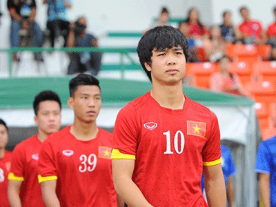 Ông Miura triệu tập Công Phượng lên tuyển đấu Man City