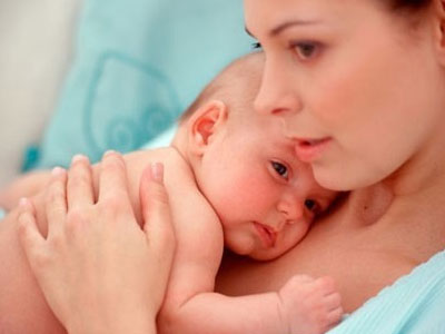 Vì sao nhiều người “kiêng” khoe ảnh con mới sinh?