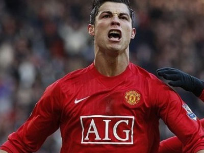 Man United quyết mua Ronaldo bằng mọi giá