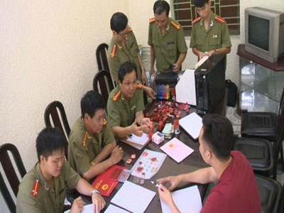 Phá “xưởng in” bằng đại học, giấy tờ giả lớn tại Hải Phòng