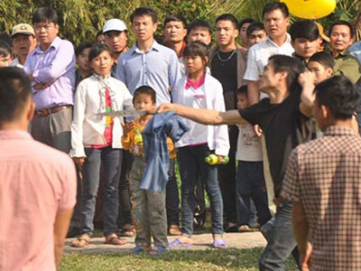 Em bị đánh chết khi cùng cha đi "trả thù" cho anh
