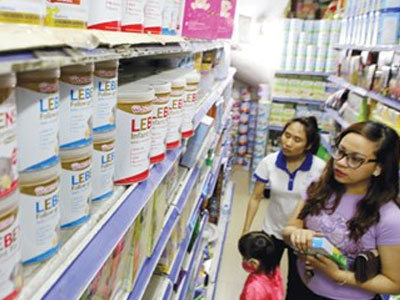 Người dân kêu hưởng lợi thấp từ điện, xăng dầu, sữa