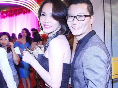Chân dung bà xã xinh đẹp có gia thế "siêu khủng" của Hoàng Bách
