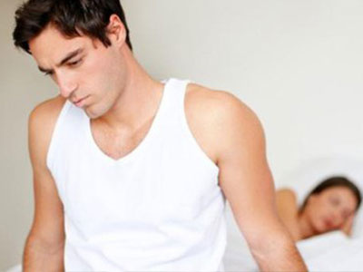 8 lý do tâm lý khiến đàn ông kém cỏi trong phòng ngủ