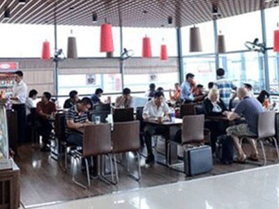 Mất Iphone, dây chuyền vàng ở sân bay Nội Bài