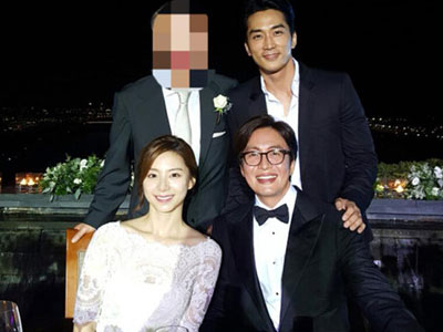 Song Seung Hun khoe ảnh đám cưới Bae Yong Joon