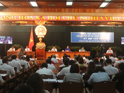 TP HCM tăng phí xe ô tô lên hơn 5 lần, "miễn bàn" phí xe máy