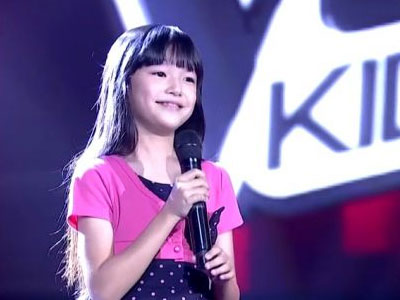 Cô bé "gây sốt" khi hát hit của Thùy Chi tại The Voice Kids Thái Lan