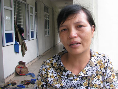 Người dân vùng lũ bùn xỉ than: "Tài sản còn lại là bộ quần áo đang mặc"
