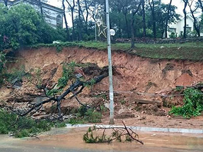 Trận Quảng Ninh - HAGL có thể bị hoãn vì cơn mưa ngập thế kỷ