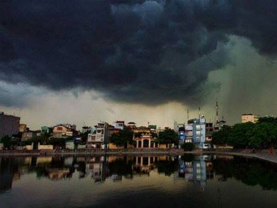 Có thể mưa cực lớn tại Hà Nội và toàn miền Bắc đêm 31/7