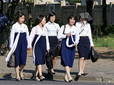 Sinh viên Triều Tiên nói không với tình dục trước hôn nhân