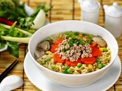 Tác hại đáng sợ của việc ăn nhiều mì tôm