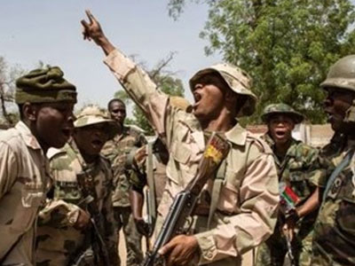 Quân đội Nigeria đột kích căn cứ phiến quân, giải cứu gần 200 con tin