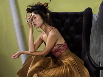 Trang Khiếu gợi cảm hóa thân thành nữ họa sĩ mộng mơ
