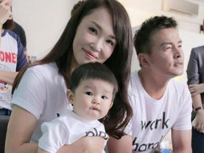 Phạm Văn Phương - Lý Minh Thuận khoe quý tử đáng yêu