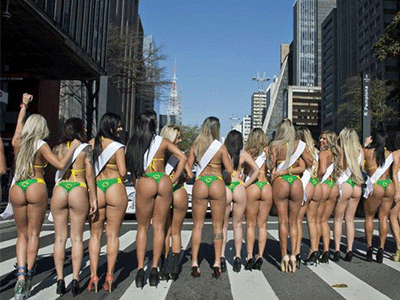Xuống đường hâm nóng cuộc thi Hoa hậu mông 2015 tại Brazil