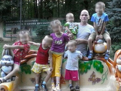 Kinh hoàng: Cha dùng rìu giết, chặt xác 6 con nhỏ và vợ mang bầu