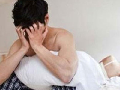 Vợ mắc bệnh "quái đản" khiến chồng dở khóc dở cười