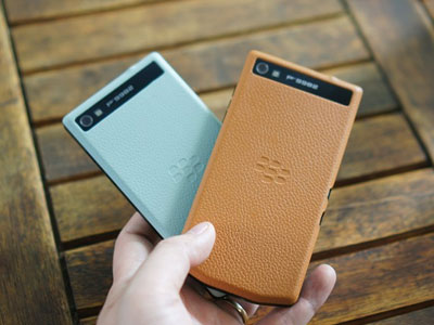 BlackBerry P9982 siêu sang thêm 2 màu mới về Việt Nam