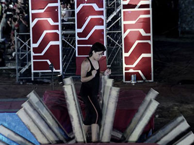 Vỡ òa với cô gái đầu tiên vượt qua "mê trận Sasuke"