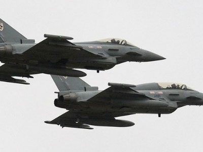 Tiêm kích Su-30MKI Ấn Độ thắng áp đảo Typhoon của Anh?