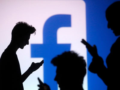 Người dùng Facebook dở khóc dở cười vì bị hack và đổi tên