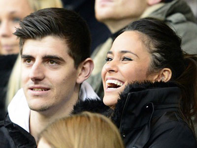Courtois bị tố cáo "ăn vụng" với người mẫu nước Bỉ, bố phải lên tiếng