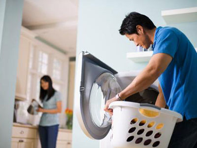 "Quái chiêu" cải tạo chồng lười của một người vợ thông minh