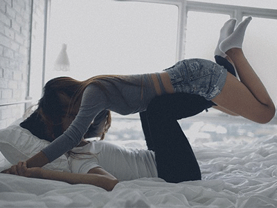 Phát ghen với bộ ảnh lãng mạn của cặp đôi yêu xa: Yêu nhau 3 năm, gặp nhau 3 lần