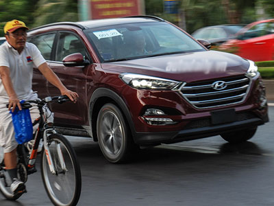Hyundai Tucson 2016 bất ngờ xuất hiện trên phố Hà Nội