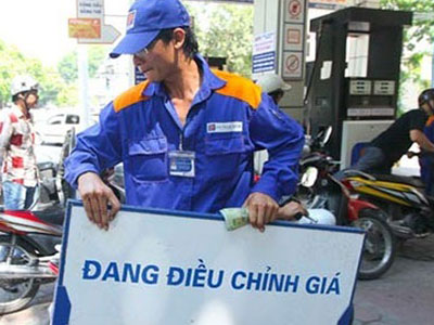 Lãi đột biến, Petrolimex phải giải trình